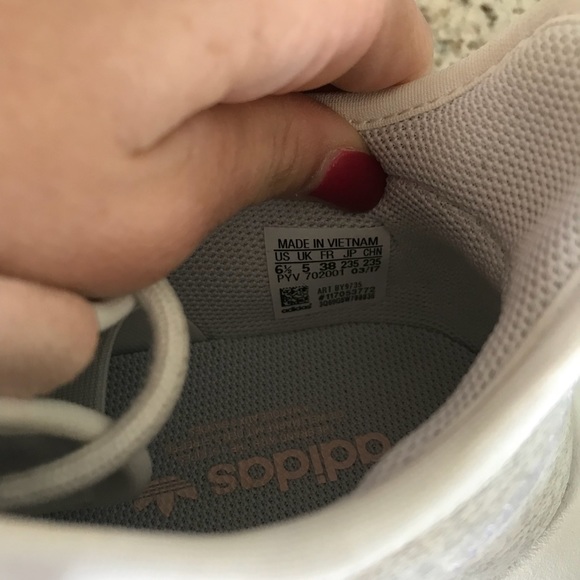 Adidas Tubular shoes - Picture 7 of 8